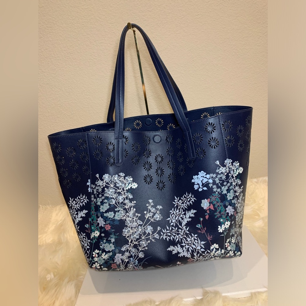 Flower leather large shoulder bag